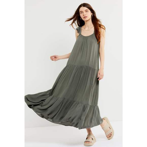 BB Dakota Tiered Ruffled Sleeveless Scoop Neck Maxi Maternity Dress Green L - Picture 1 of 10